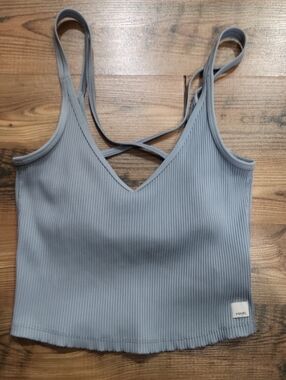 Vuori Ribbed Cropped Strappy Back Tank Sporty Athletic Minimlist Gray Xsmall